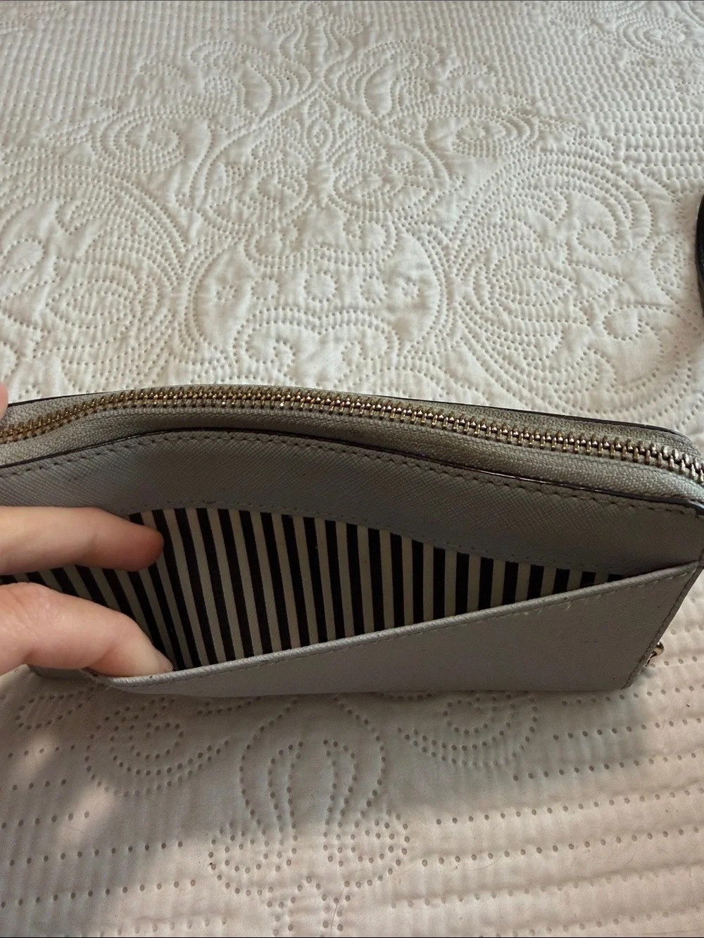 kate spade elegant zip